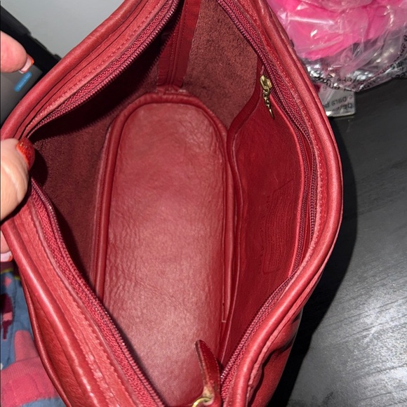 Coach Vintage Worth Shoulder Bag E5C-4143 - Picture 9 of 16